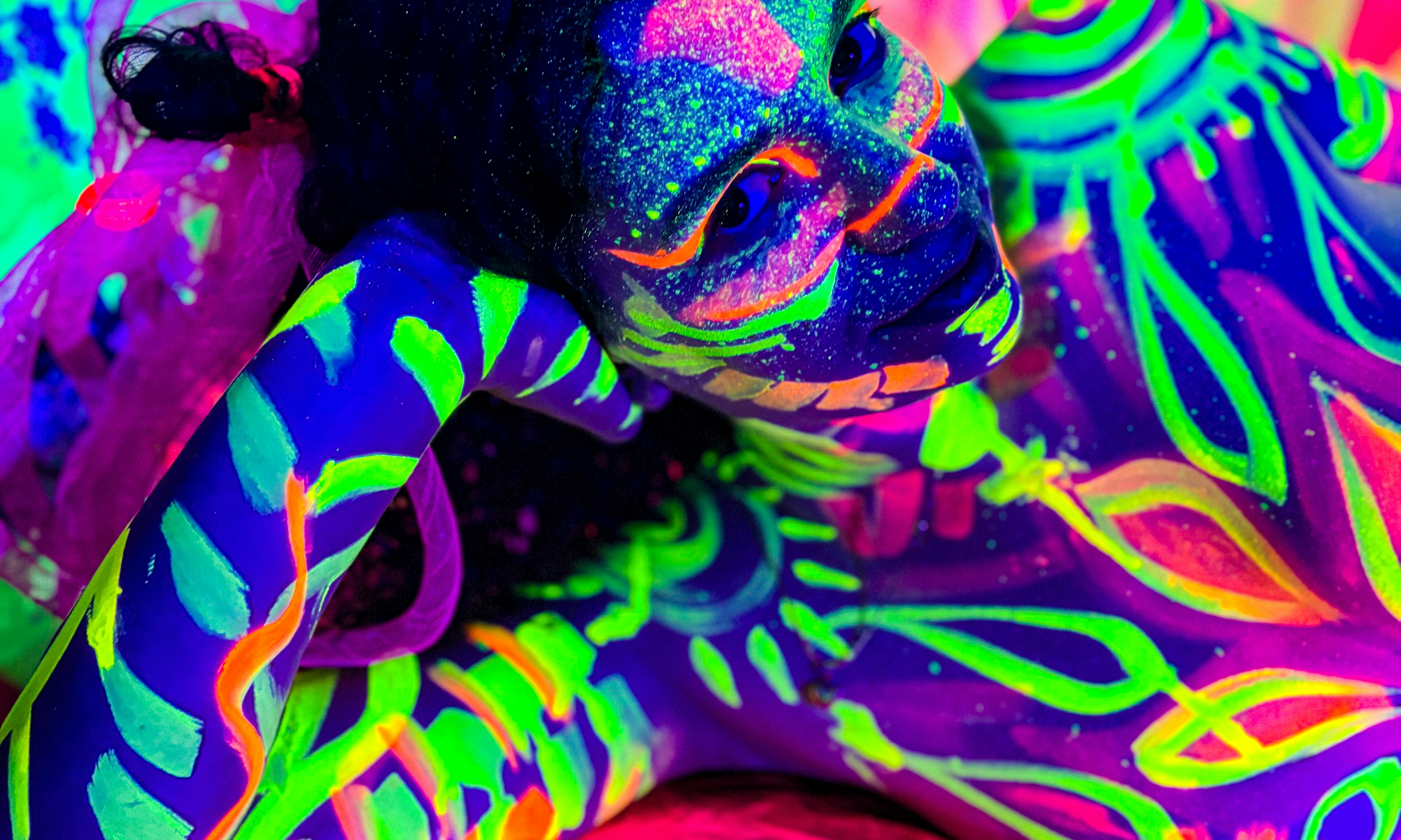 Neon Naked Life Drawing in Angel!