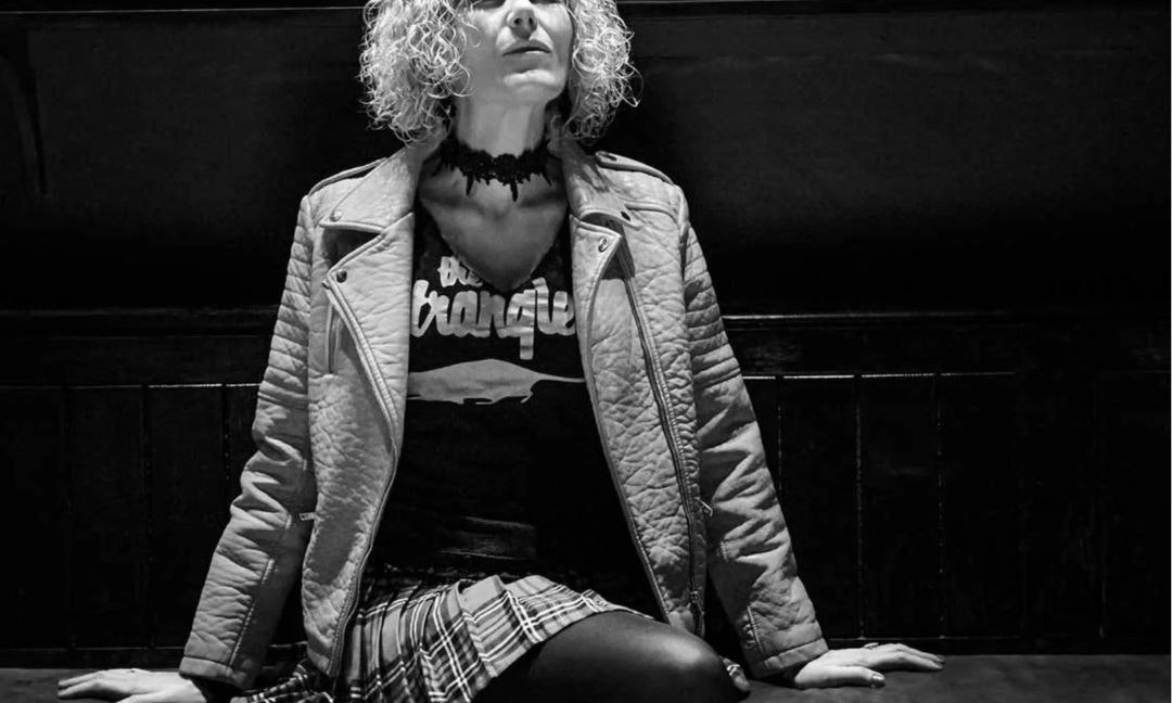 Zoe Schwarz Blue Commotion