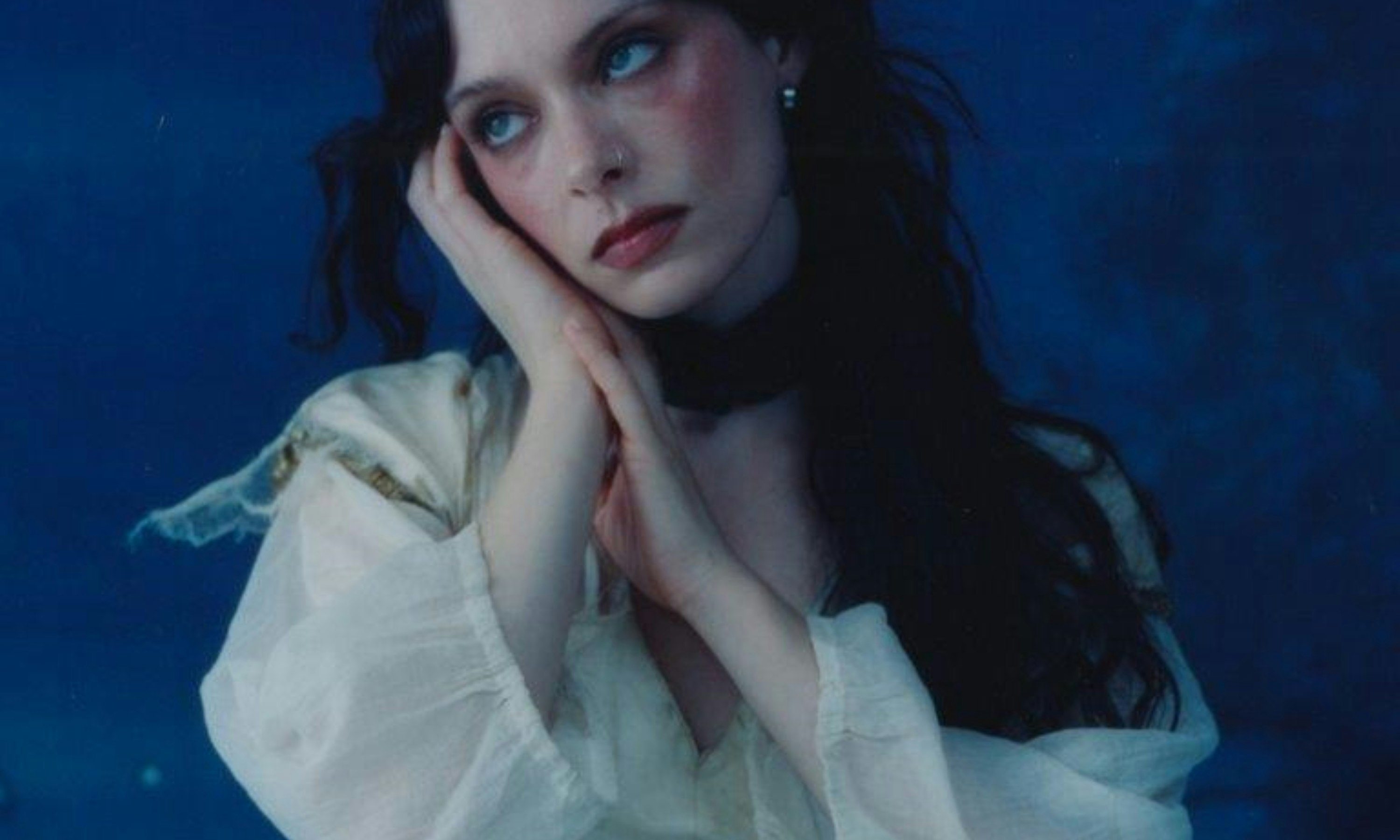 Holly Humberstone: Intimate Performance