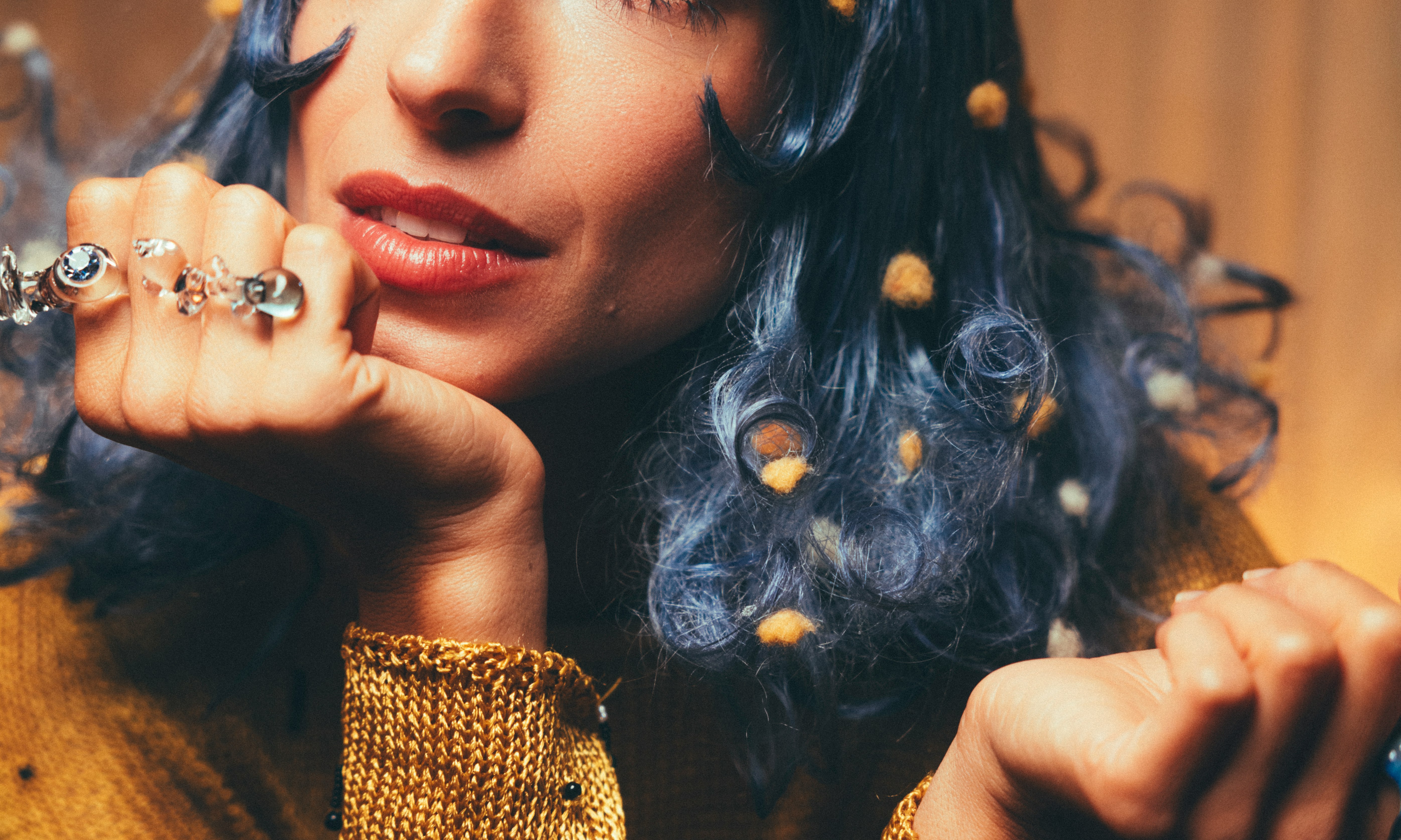 Flore Benguigui & The Sensible Notes: Live + Signing