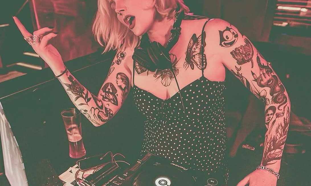 Live DJ, Metal/Alt Party - DJ: Rowena Alice til 3am