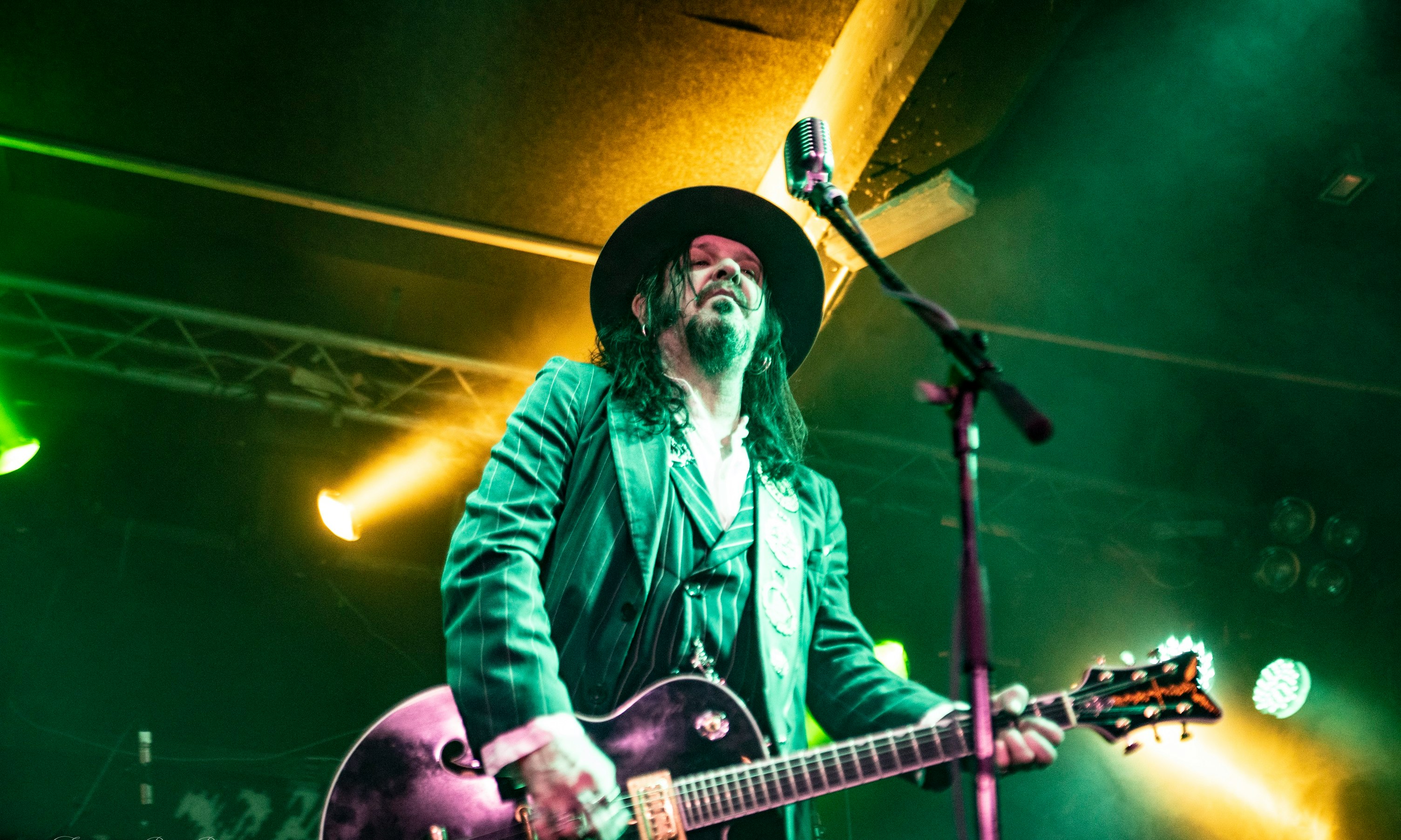 TYLA’S DOGS D’AMOUR