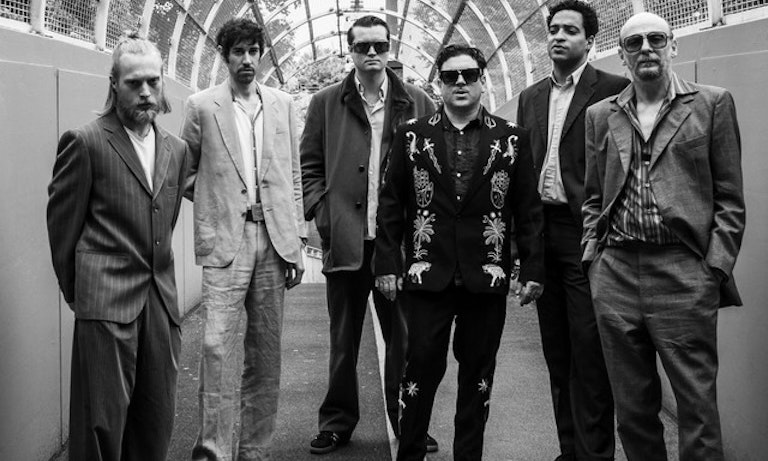 Warmduscher