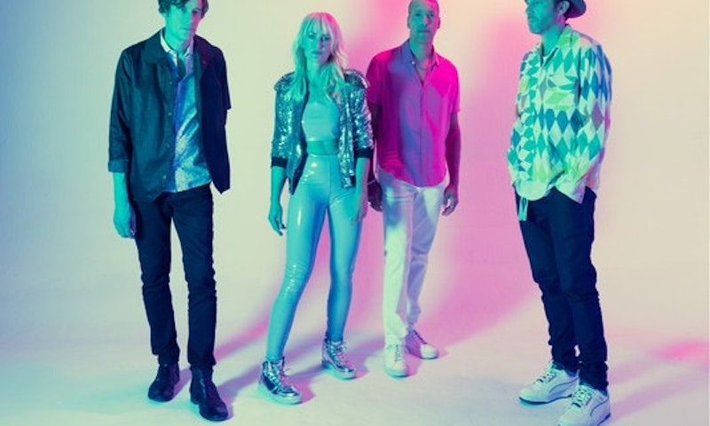 Metric & Broken Social Scene