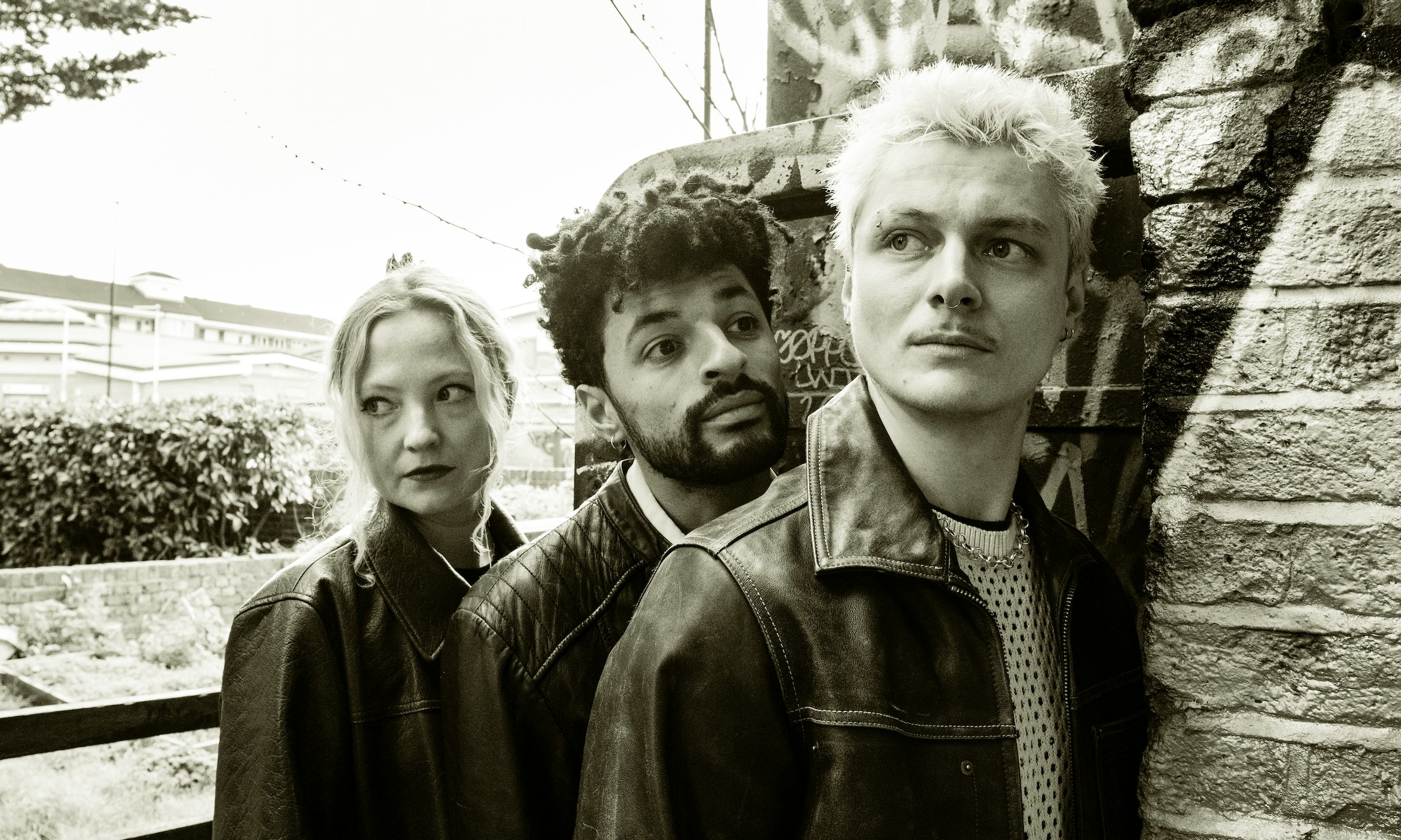 Alien Chicks: Live Performance + Signing (14+ with an Adult)