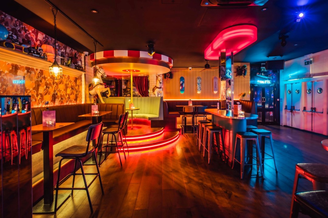 Singles Social & Party in Shoreditch with Complimentary Drink ! Happy Hour! All Ages!