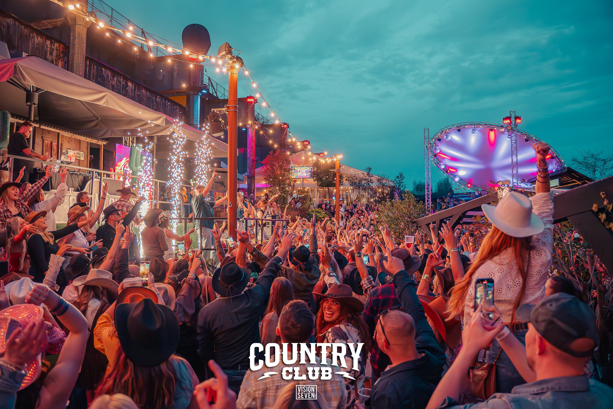 Country Club - Outdoor Country Music Festival - Manchester