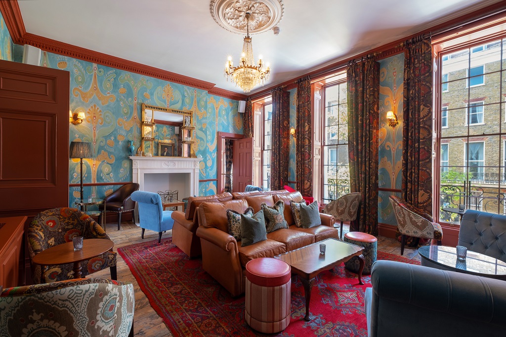 BIG  Singles Social at Home Grown Members Club -All ages welcome!